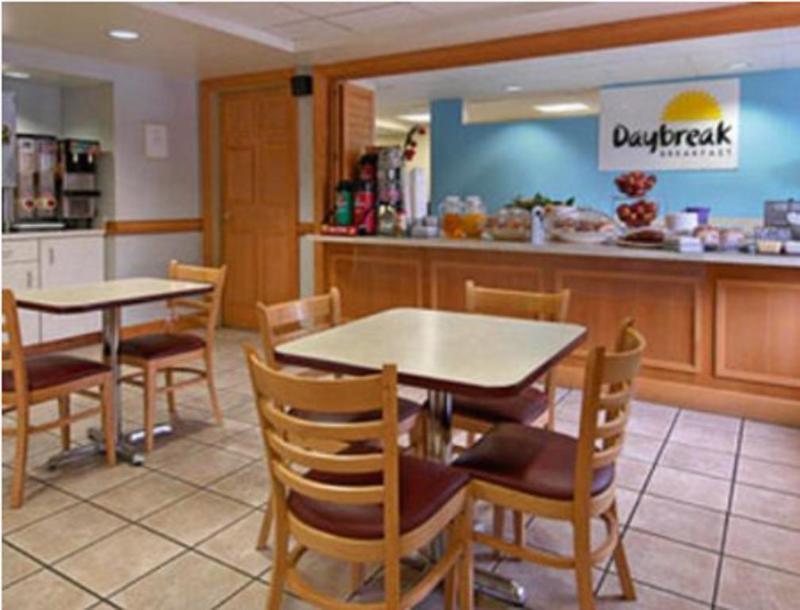 Days Inn By Wyndham Wilmington Brandywine Talleyville Dış mekan fotoğraf