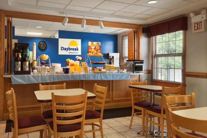 Days Inn By Wyndham Wilmington Brandywine Talleyville Dış mekan fotoğraf